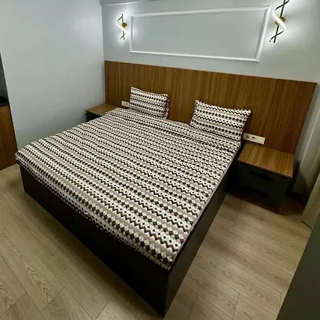 Apartment Asil House