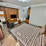 Hotel Asil House *